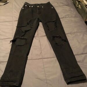 Women’s boo-hoo blue destroyed black jeans size 4